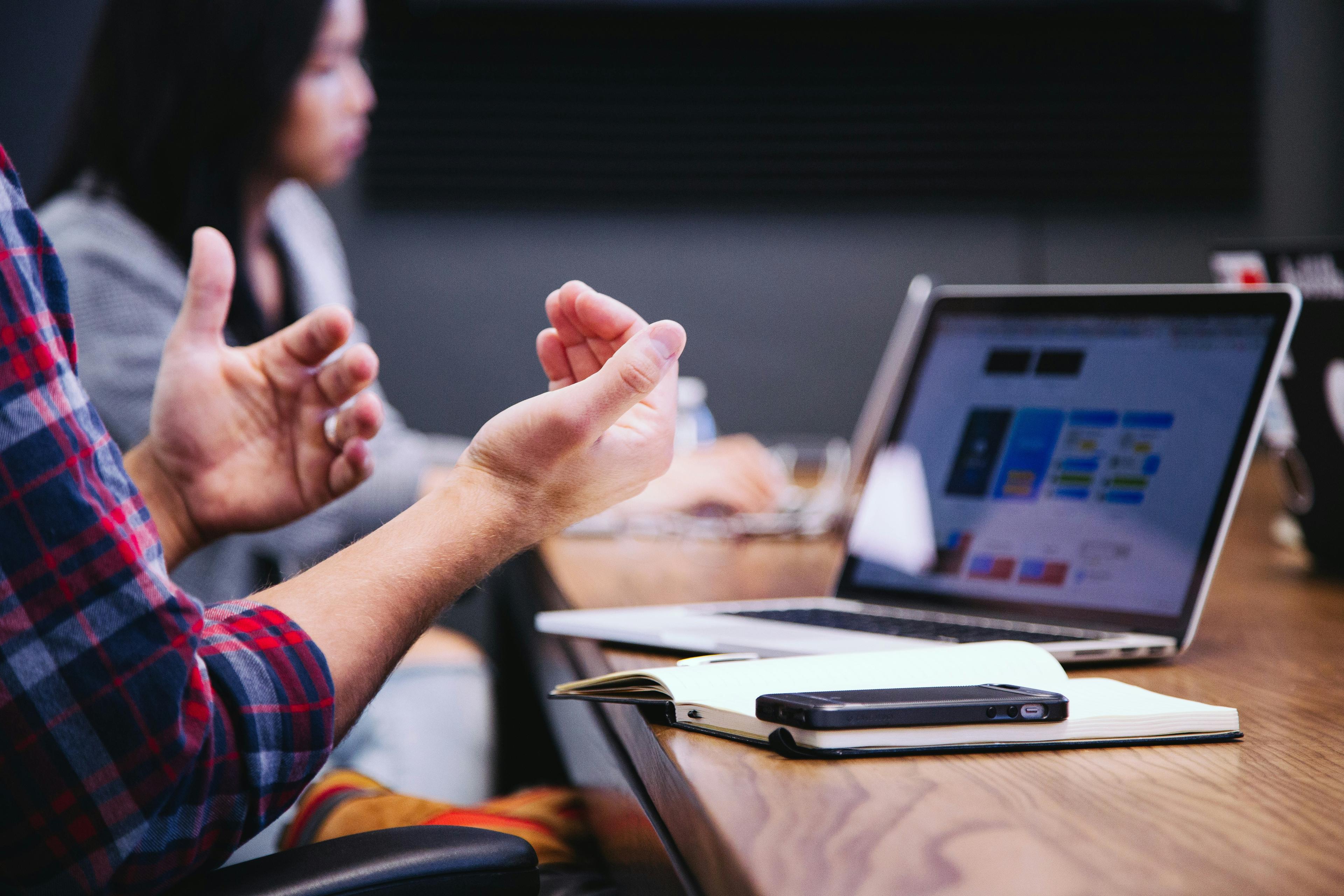 Scaling Sales for Startups: The Role of AI-Powered Agents